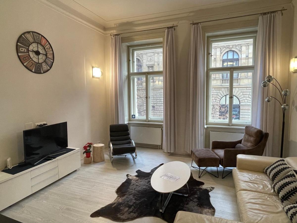 Historic Centre Apartments VI — Photos 1